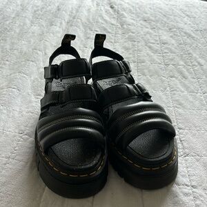 NWOT Doc Marten Ricki sandals